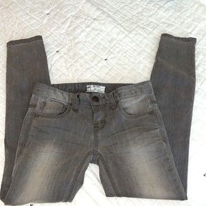 Free People Skinny Jeans Gray Size 24